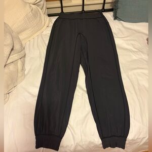 Lululemon Women's 6 Black Pants
